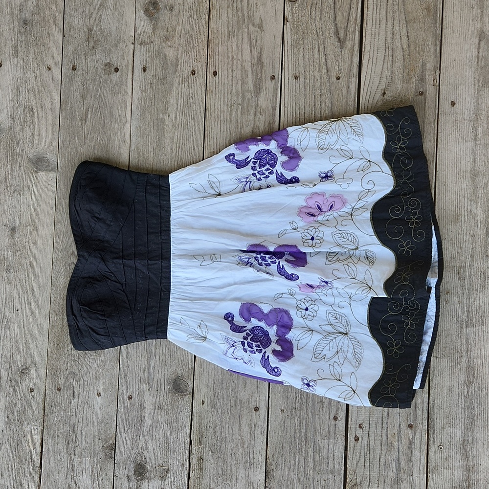 Sweetheart Black, White, and Purple Embroidered Sundress Small
